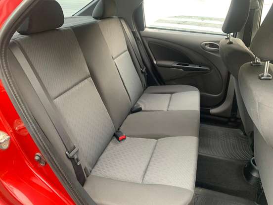 TOYOTA-ETIOS-2013