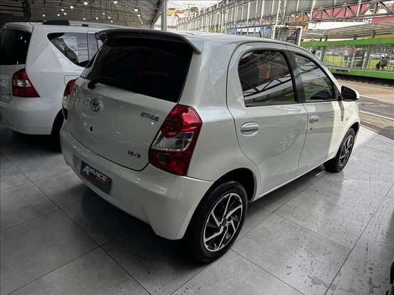 TOYOTA-ETIOS-1.5 XS 16V FLEX 4P AUTOMÁTICO TOYOTA-ETIOS-2016