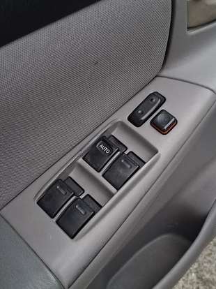 TOYOTA-FIELDER-2006