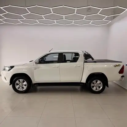 TOYOTA-HILUX-2017