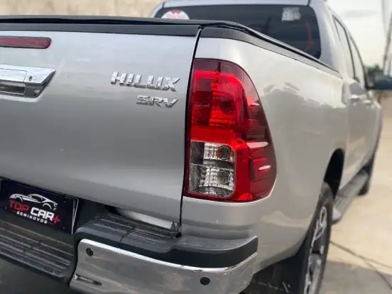 TOYOTA-HILUX-2.7 VVT-i FLEX CD SRV 4X4 AUTOMÁTICO TOYOTA-HILUX-2021