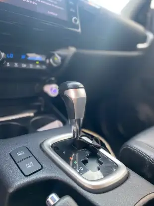 TOYOTA-HILUX-2021