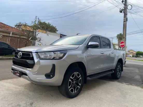 TOYOTA-HILUX-2.7 VVT-i FLEX CD SRV 4X4 AUTOMÁTICO TOYOTA-HILUX-2021