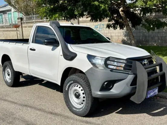 TOYOTA-HILUX-2.8 4X4 CS 16V TURBO DIESEL 2P MANUAL TOYOTA-HILUX-2017