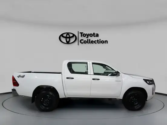TOYOTA-HILUX-2025