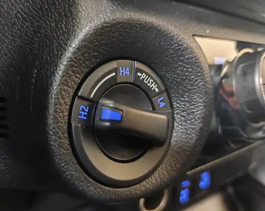 TOYOTA-HILUX-2022
