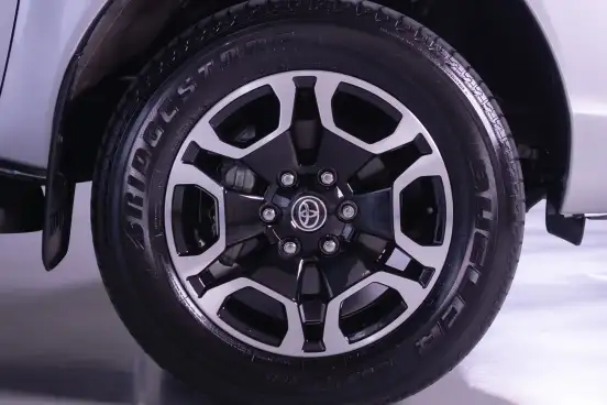 TOYOTA-HILUX-2022