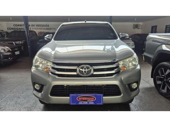 TOYOTA-HILUX-2.7 SRV 4X2 CD 16V FLEX 4P AUTOMÁTICO TOYOTA-HILUX-2016