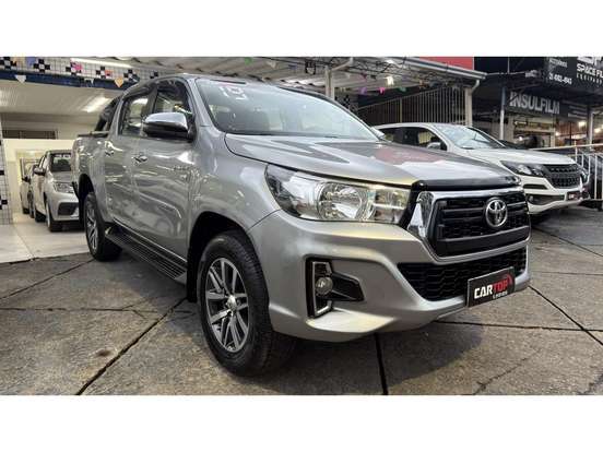 TOYOTA-HILUX-2018