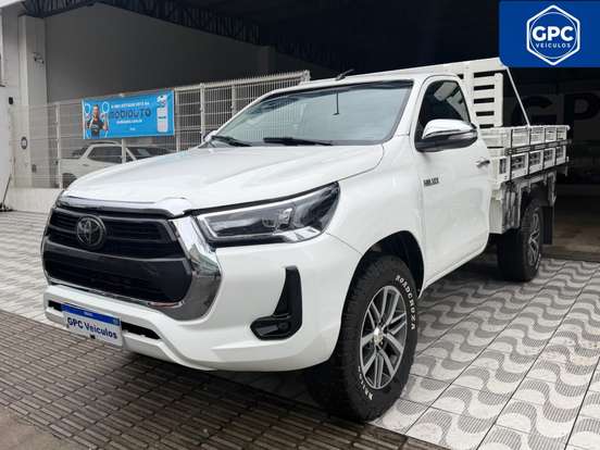 TOYOTA-HILUX-2018