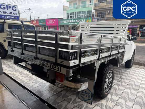 TOYOTA-HILUX-2018