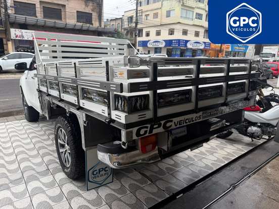 TOYOTA-HILUX-2.8 4X4 CS CHASSI 16V TURBO DIESEL 2P MANUAL TOYOTA-HILUX-2018