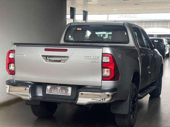 TOYOTA-HILUX-2.8 D-4D TURBO DIESEL CD POWER PACK 4X4 MANUAL TOYOTA-HILUX-2021