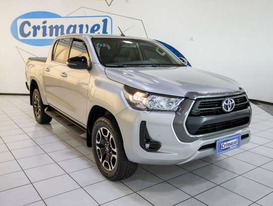 TOYOTA-HILUX-2.8 D-4D TURBO DIESEL CD SR 4X4 AUTOMÁTICO TOYOTA-HILUX-2024