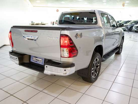 TOYOTA-HILUX-2.8 D-4D TURBO DIESEL CD SR 4X4 AUTOMÁTICO TOYOTA-HILUX-2024