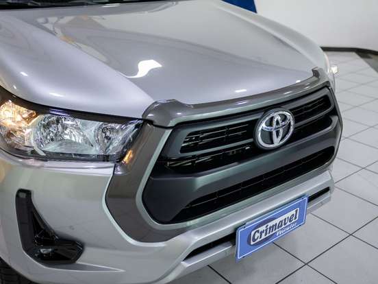 TOYOTA-HILUX-2.8 D-4D TURBO DIESEL CD SR 4X4 AUTOMÁTICO TOYOTA-HILUX-2024