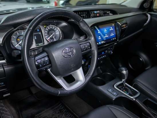 TOYOTA-HILUX-2.8 D-4D TURBO DIESEL CD SR 4X4 AUTOMÁTICO TOYOTA-HILUX-2024