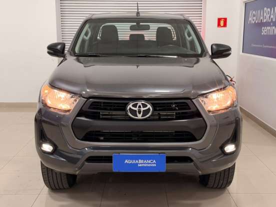 TOYOTA-HILUX-2024