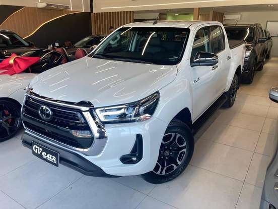 TOYOTA-HILUX-2.8 D-4D TURBO DIESEL CD SRX 4X4 AUTOMÁTICO TOYOTA-HILUX-2023