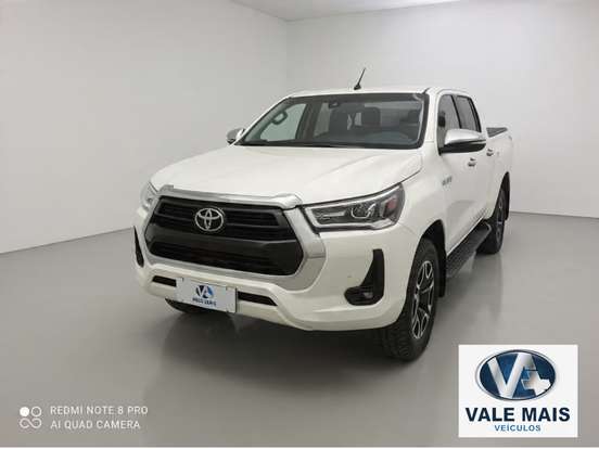 TOYOTA-HILUX-2020