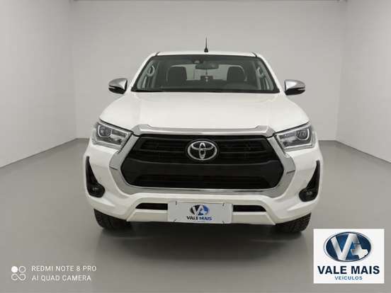 TOYOTA-HILUX-2020