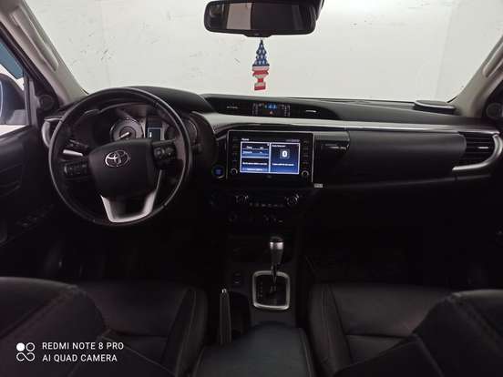 TOYOTA-HILUX-2020