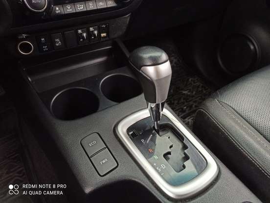 TOYOTA-HILUX-2020