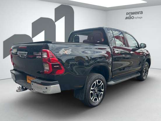 TOYOTA-HILUX-2.8 D-4D TURBO DIESEL CD SRX LIMITED 4X4 AUTOMÁTICO TOYOTA-HILUX-2022