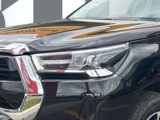 TOYOTA-HILUX-2022