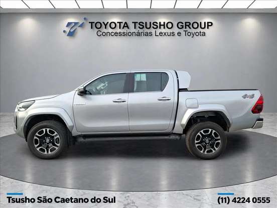 TOYOTA-HILUX-2.8 D-4D TURBO DIESEL CD SRX PLUS 4X4 AUTOMÁTICO TOYOTA-HILUX-2026