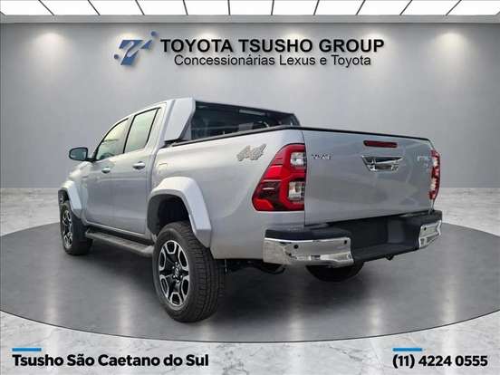 TOYOTA-HILUX-2.8 D-4D TURBO DIESEL CD SRX PLUS 4X4 AUTOMÁTICO TOYOTA-HILUX-2026