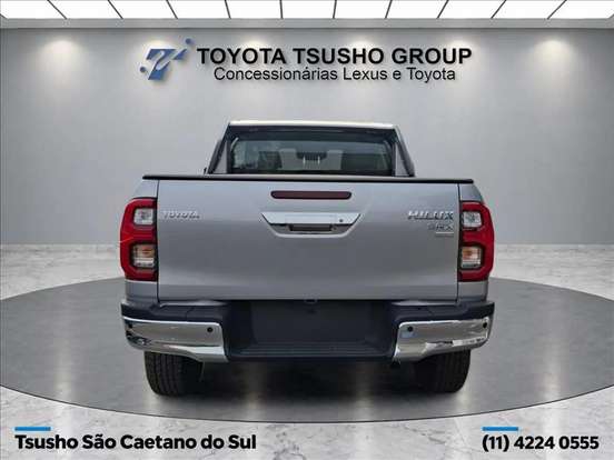 TOYOTA-HILUX-2026
