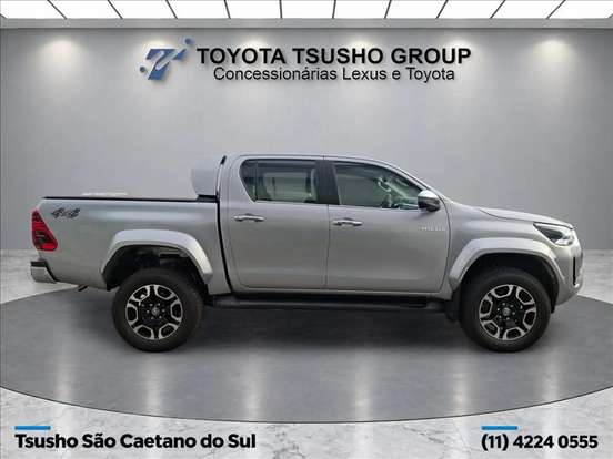 TOYOTA-HILUX-2.8 D-4D TURBO DIESEL CD SRX PLUS 4X4 AUTOMÁTICO TOYOTA-HILUX-2026