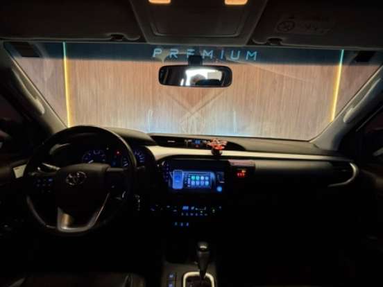 TOYOTA-HILUX-2.8 SR 4X4 CD 16V DIESEL 4P AUTOMÁTICO TOYOTA-HILUX-2020