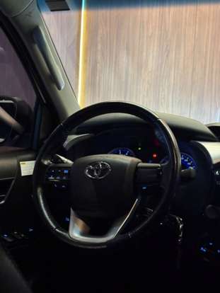 TOYOTA-HILUX-2020