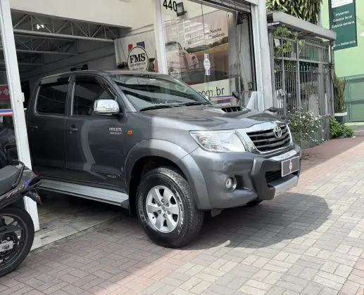 TOYOTA HILUX 3.0 SR 4X4 CD 16V TURBO INTERCOOLER DIESEL 4P MANUAL