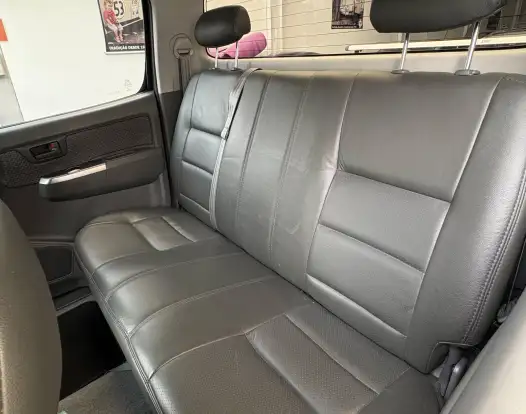 TOYOTA-HILUX-2014