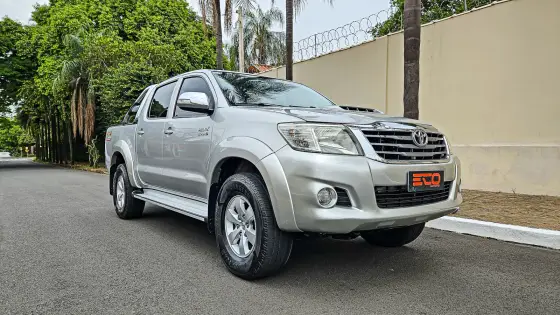 TOYOTA HILUX 3.0 SRV 4X4 CD 16V TURBO INTERCOOLER DIESEL 4P AUTOMÁTICO