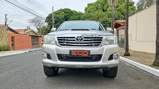 TOYOTA-HILUX-3.0 SRV 4X4 CD 16V TURBO INTERCOOLER DIESEL 4P AUTOMÁTICO TOYOTA-HILUX-2011