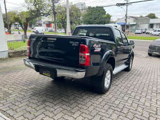 TOYOTA-HILUX-3.0 SRV 4X4 CD 16V TURBO INTERCOOLER DIESEL 4P AUTOMÁTICO TOYOTA-HILUX-2013