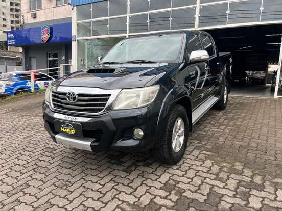 TOYOTA-HILUX-2013