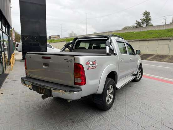 TOYOTA-HILUX-3.0 SRV 4X4 CD 16V TURBO INTERCOOLER DIESEL 4P AUTOMÁTICO TOYOTA-HILUX-2009