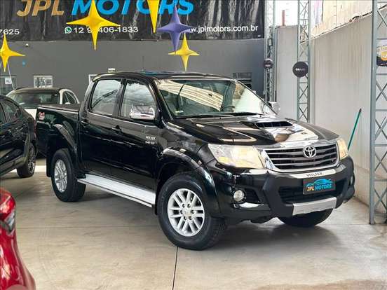TOYOTA-HILUX-2013