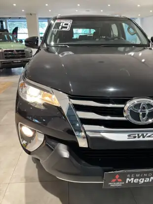 TOYOTA-HILUX SW4-2019