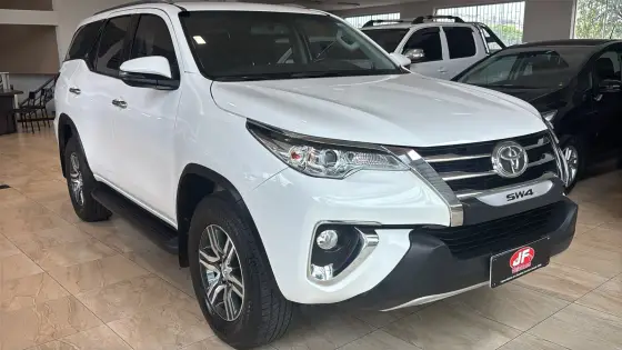 TOYOTA HILUX SW4 2.7 SRV 7 LUGARES 4X2 16V FLEX 4P AUTOMÁTICO