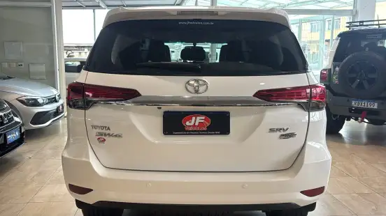 TOYOTA-HILUX SW4-2019