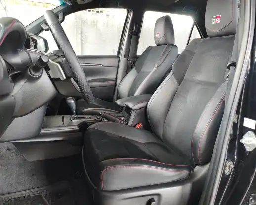 TOYOTA-HILUX SW4-2023