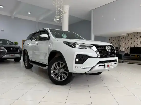 TOYOTA-HILUX SW4-2.8 D-4D TURBO DIESEL SRX 4X4 AUTOMÁTICO TOYOTA-HILUX SW4-2022