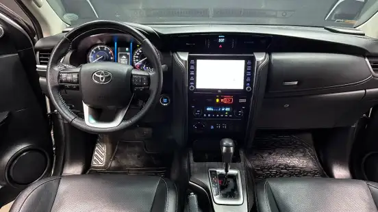 TOYOTA-HILUX SW4-2.8 D-4D TURBO DIESEL SRX 7L 4X4 AUTOMÁTICO TOYOTA-HILUX SW4-2022