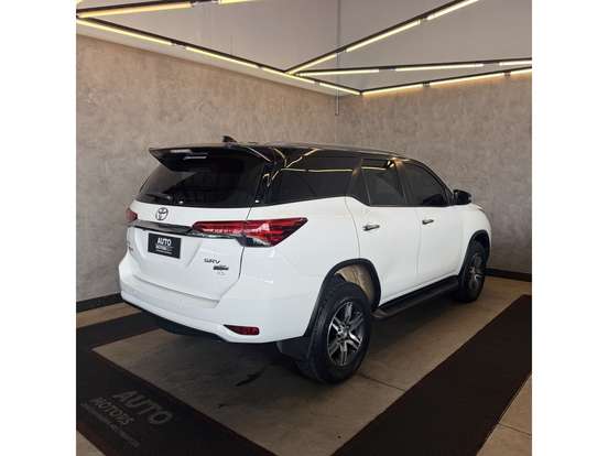 TOYOTA-HILUX SW4-2019